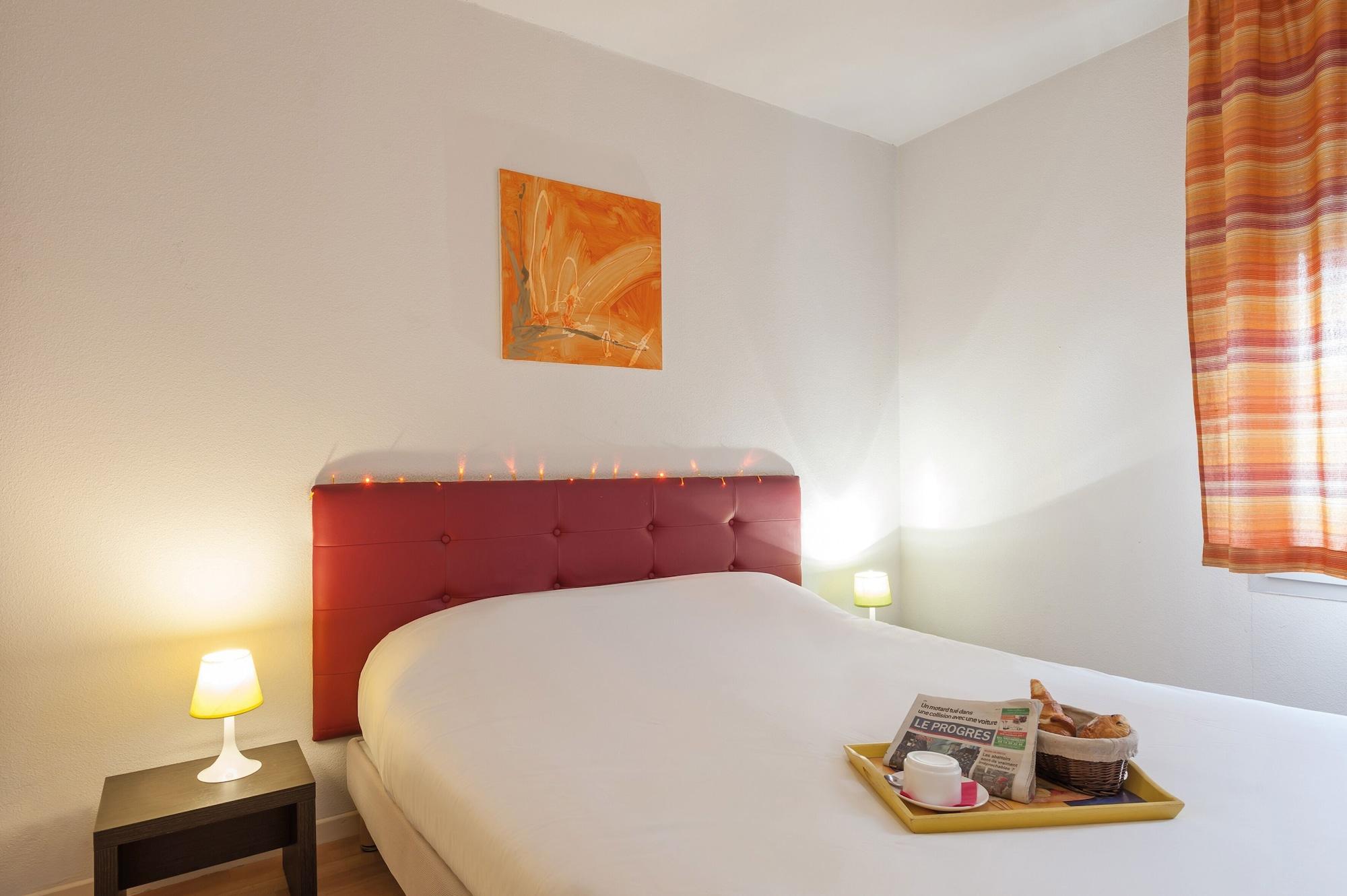 อัปปารืต ซิตี้ บูร์ก ออง เบรสเซ่ Aparthotel ภายนอก รูปภาพ