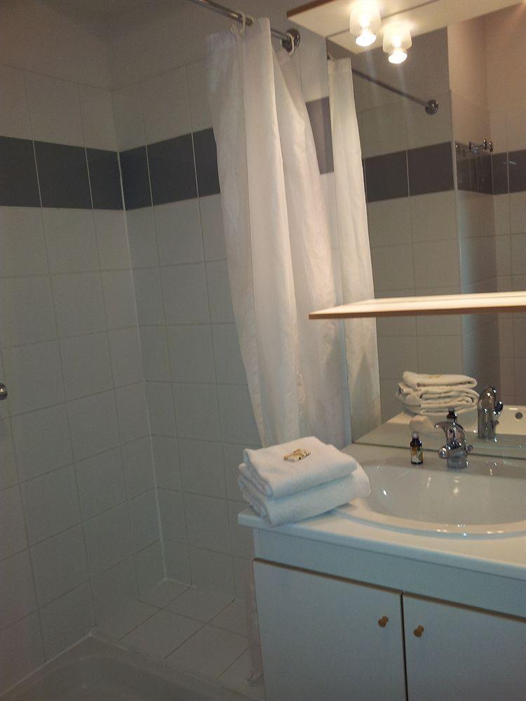อัปปารืต ซิตี้ บูร์ก ออง เบรสเซ่ Aparthotel ภายนอก รูปภาพ