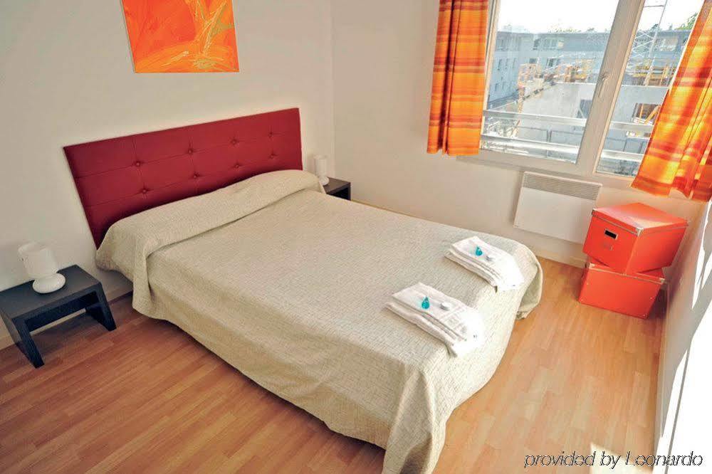 อัปปารืต ซิตี้ บูร์ก ออง เบรสเซ่ Aparthotel ภายนอก รูปภาพ